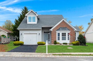 159 Sylvan Lake Blvd, Bayville, NJ 08721