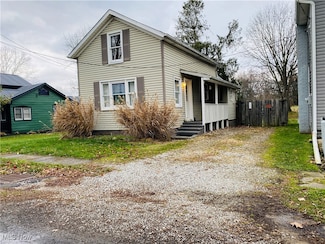 316 Locust St N, Canal Fulton, OH 44614