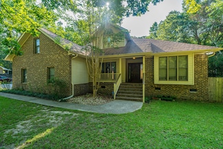 107 Joes Ln, Summerville, SC 29483