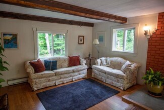 1977 Moore Rd, Sharon, VT 05065