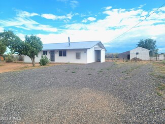 1700 W 27th Place S, Saint Johns, AZ 85936