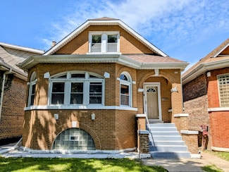 834 N Kolin Ave, Chicago, IL 60651