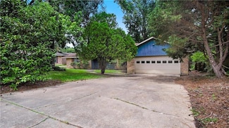 108 Lodge Hill Cir, Pineville, LA 71360