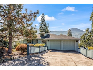 578 E 1st St, Lowell, OR 97452