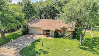 503 E Anderson St, Weatherford, TX 76086