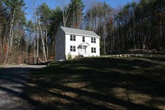 48 Holiday Shore Dr, Dunbarton, NH 03046