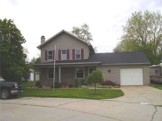 515 W Chestnut St, Wauseon, OH 43567