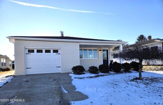 117 Liberta Dr, Toms River, NJ 08757