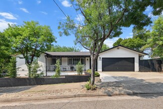 1666 Willis St, Redding, CA 96001