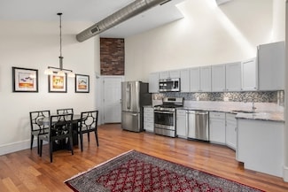 20 Moraine St Unit 5, Belmont, MA 02478