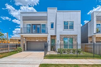 1806 Schweikhardt St, Houston, TX 77020