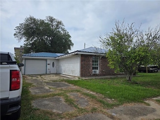 146 Satsuma Dr, Buras, LA 70041