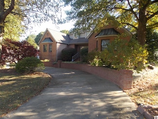 124 Arbor Crest Dr, Mayfield, KY 42066