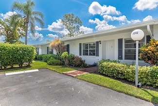 5242 Privet Place Unit 203, Delray Beach, FL 33484