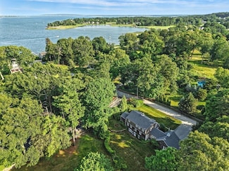 14 Wadsworth Ln, Duxbury, MA 02332