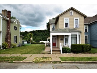 1109 Center St, Wellsville, OH 43968