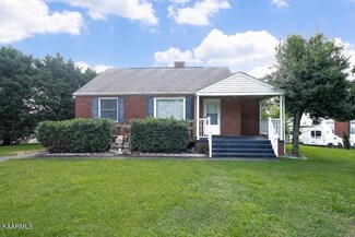 904 E Hunt Rd, Alcoa, TN 37701