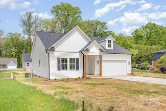 402 Walker St, Kannapolis, NC 28081