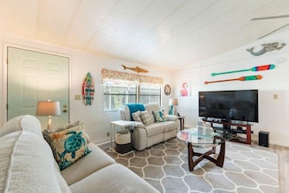 12100 Seminole Blvd Unit 385, Largo, FL 33778