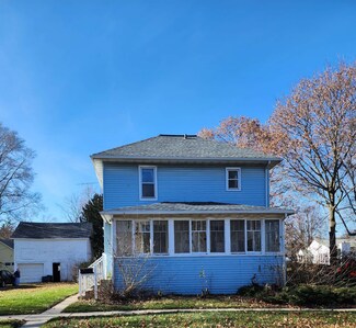 124 N Lincoln St, Elkhorn, WI 53121