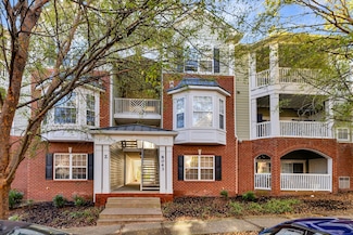 8043 Bienville Dr Unit 9, Nashville, TN 37211