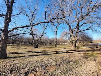 100 Fairway Dr, Nocona, TX 76255