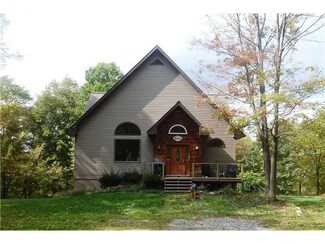 150 Hill Rd, Leechburg, PA 15656