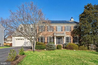 1580 Kingstream Cir, Herndon, VA 20170