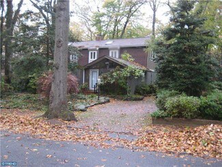 1005 Beechwood Rd, Cinnaminson, NJ 08077