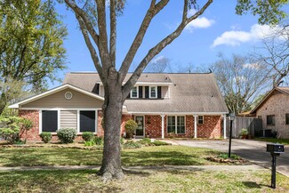 9858 Sagebark Dr, Houston, TX 77089