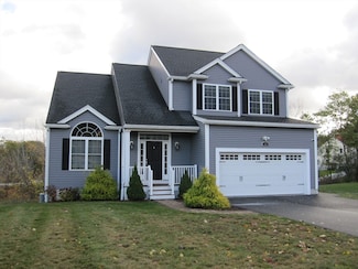 15 Hialeah Ln, Framingham, MA 01701