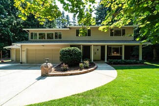 13825 NE 48th Place, Bellevue, WA 98005