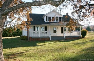 144 Padgett St, Ellenboro, NC 28040