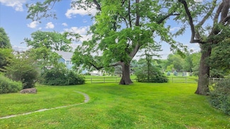 230 Westlake Dr, Valhalla, NY 10595