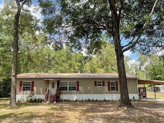 7111 NW 165th St, Trenton, FL 32693