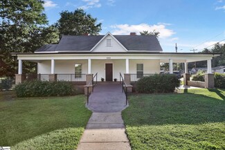300 S 5th St, Easley, SC 29640