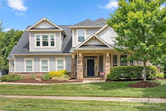 17425 Closest Pin Dr, Huntersville, NC 28078