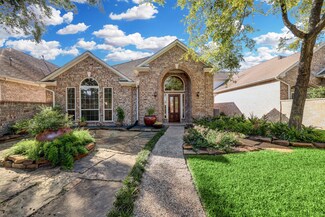 5022 Coral Gables Dr, Houston, TX 77069