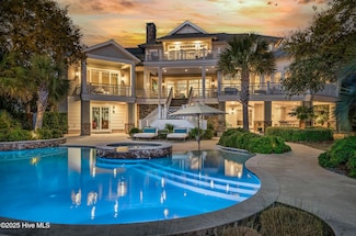824 Inlet View Dr, Wilmington, NC 28409