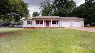 3325 Danial St, Conover, NC 28613