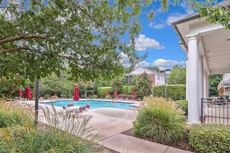 618 Red Hill Rd, Newport News, VA 23602