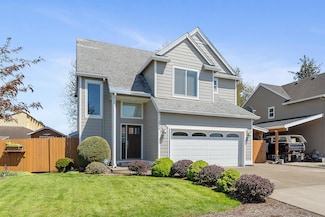 3804 12th St, Tillamook, OR 97141
