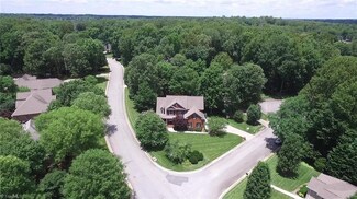 3901 Viceroy Ct, High Point, NC 27265