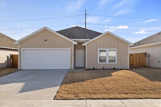 1609 Buchanan Dr, Greenville, TX 75401