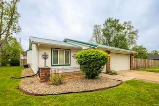 409 Dorothy St, Monon, IN 47959