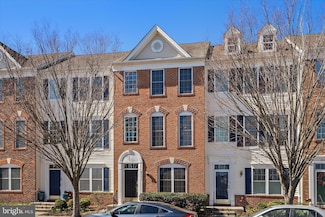 25373 Crossfield Dr, Chantilly, VA 20152
