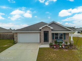 1027 Enclave Cir, Long Beach, MS 39560