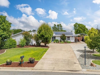 7597 Terra Linda Way, Redding, CA 96003