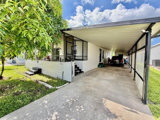 2966 Wild Horse Rd, Orlando, FL 32822