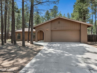 2787 N Pebble Beach Dr, Flagstaff, AZ 86004